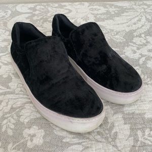 J/slides Acer black velvet slip ons